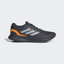 Buty Runfalcon 5 Running. Brązowe obuwie do biegania damskie Adidas. Za 259.00 zł.
