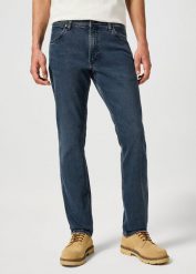 WRANGLER GREENSBORO MĘSKIE SPODNIE JEANSOWE JEANSY DŻINSY STORMY WASH 112357413 W15Q017437. Jeansy męskie Wrangler. Za 219.99 zł.