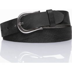 MUSTANG PASEK SKÓRZANY SOPO-MUS122 790 35 mm Ledergürtel (RO2337B). Czarne paski męskie Mustang, bez wzorów, klasyczne. Za 79.99 zł.