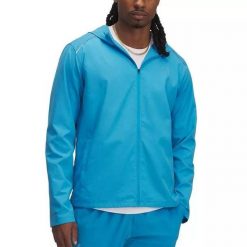 Kurtka wodoodporna Under Armour Launch. Niebieskie kurtki męskie Under Armour, s, bez wzorów, z materiału, z kapturem. Za 315.25 zł.