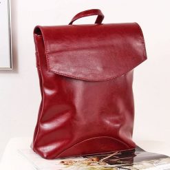 Skórzany plecak damski DAN-A T383 bordowy. Czerwone plecaki damskie DAN-A, bez wzorów, ze skóry, eleganckie. Za 349.99 zł.
