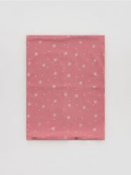 Komin we wzory - beżowy. Brązowe szaliki dziecięce Reserved, bez ramiączek. Za 29.99 zł.