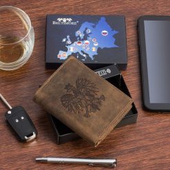 Portfel skórzany męski brązowy nubuk skóra Godło Polski Orzeł RFiD Beltimore R88. Brązowe portfele męskie bez wzorów, z nubiku. Za 59.90 zł.