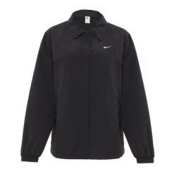 Kurtka damska Nike Sportswear Essential UV. Czarne kurtki damskie Nike, na zimę, bez wzorów, bez kaptura. Za 409.99 zł.