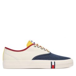 Tenisówki Tommy Hilfiger. Białe trampki i tenisówki męskie Tommy Hilfiger, bez wzorów, bez zapięcia. Za 369.99 zł.