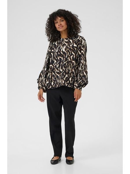 Kaffe Bluzka w kolorze czarnym rozmiar: 42. Czarne bluzki damskie Kaffe, bez wzorów, z wiskozy, bez kołnierzyka, bez ramiączek. Za 165.99 zł.