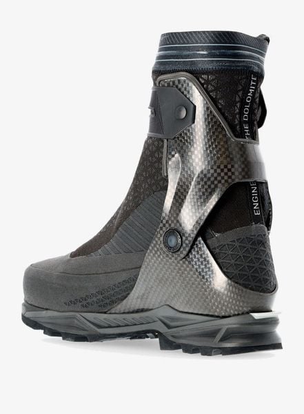 Buty wysokogórskie Salewa Ortles Couloir. Czarne buty trekkingowe męskie Salewa, z gumy, bez zapięcia, outdoorowe. Za 2,964.00 zł.