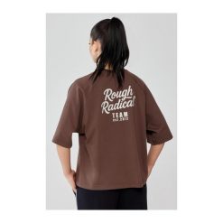 Damski t-shirt oversize Rough Radical Vibe. Brązowe t-shirty damskie ROUGH RADICAL, bez wzorów, bez kołnierzyka. W wyprzedaży za 109.99 zł.