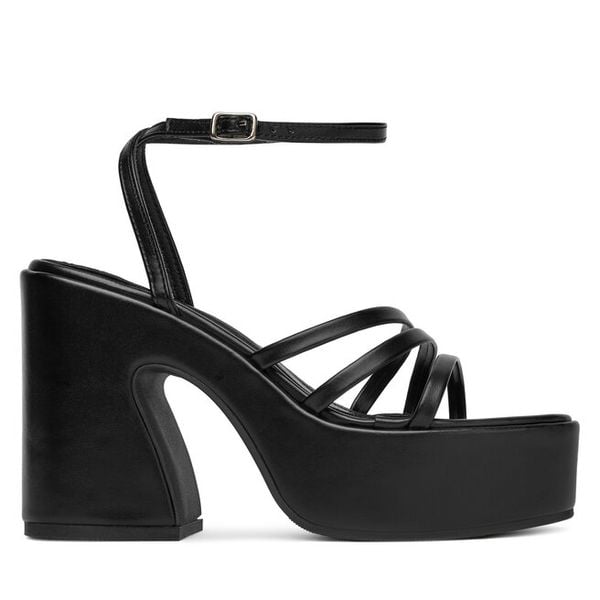 Sandały DeeZee. Czarne sandały damskie DeeZee, bez wzorów, bez obcasa, na szpilce. Za 159.99 zł.