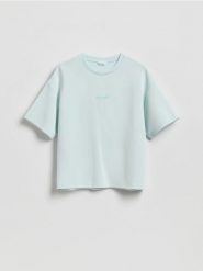 T-shirt z modalem - jasnoturkusowy. Niebieskie koszulki dziewczęce Reserved, bez wzorów, z dzianiny, bez ramiączek. Za 49.99 zł.