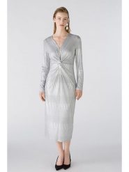 Oui Sukienka w kolorze srebrnym rozmiar: 36. Szare sukienki damskie Oui, bez wzorów, bez kołnierzyka, bez ramiączek, midi. Za 171.28 zł.