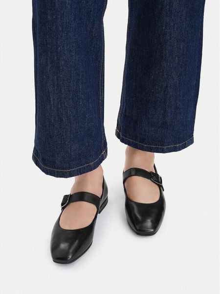 Lasocki Baleriny CEO-RST-ROMI-94 Czarny. Czarne baleriny damskie Lasocki, bez wzorów, ze skóry, bez obcasa. Za 169.99 zł.