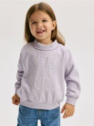 Bawełniana bluza z aplikacją - lawendowy. Fioletowe bluzy i bluzki niemowlęce Reserved, z aplikacjami, z bawełny, bez ramiączek, bez kaptura. W wyprzedaży za 32.99 zł.