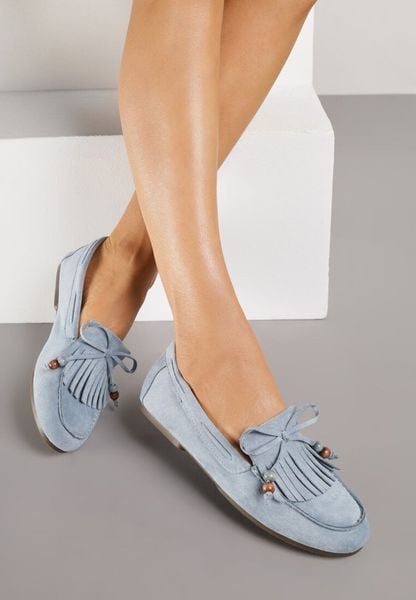 Niebieskie Mokasyny z Koralikami Kokardą i Frędzlami Nahda. Niebieskie mokasyny damskie Renee, z jeansu. Za 89.99 zł.