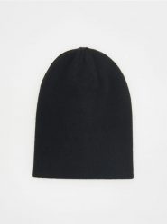 Dwustronna czapka beanie - czarny. Czarne czapki męskie Reserved, bez wzorów. W wyprzedaży za 29.99 zł.