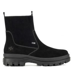 Botki Rieker. Czarne botki damskie Rieker, bez obcasa, na płaskiej podeszwie, bez zapięcia. Za 349.99 zł.
