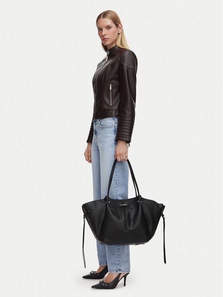 KARL LAGERFELD Torebka B3W30347 Czarny. Czarne torebki klasyczne damskie Karl Lagerfeld, bez wzorów, ze skóry, bez dodatków. Za 849.99 zł.