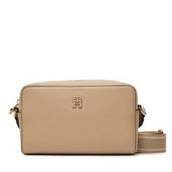 Torebka Tommy Hilfiger. Brązowe torebki klasyczne damskie Tommy Hilfiger, bez wzorów, bez dodatków. Za 409.99 zł.