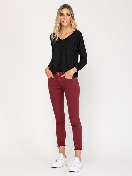 Tantra Sweter w kolorze czarnym rozmiar: onesize. Czarne swetry klasyczne damskie Tantra, z wełny, bez kołnierzyka. Za 126.75 zł.