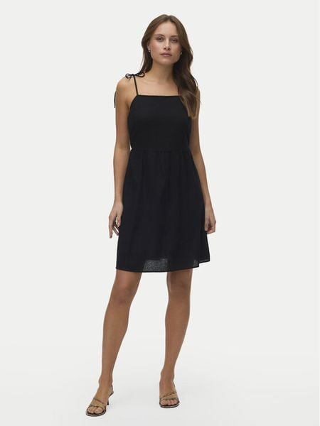 Vero Moda Sukienka letnia Mymilo 10340527 Czarny Regular Fit. Czarne sukienki damskie Vero Moda, na lato, s, bez wzorów, z wiskozy, bez kołnierzyka, bez ramiączek. Za 169.99 zł.