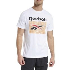 Męski t-shirt do koszykówki Reebok biały Classic Basketball Court biały. Białe t-shirty męskie Reebok, l, bez wzorów, z bawełny, bez kołnierzyka. Za 109.99 zł.