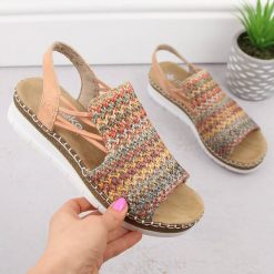 Komfortowe sandały damskie wsuwane multikolor Rieker V1241-90. Sandały damskie Rieker, bez wzorów, ze skóry ekologicznej, bez obcasa. Za 319.00 zł.