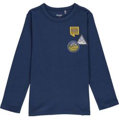 Koszulka w kolorze granatowym. Niebieskie t-shirty chłopięce Lamino, z aplikacjami, z materiału, bez ramiączek. W wyprzedaży za 35.95 zł.