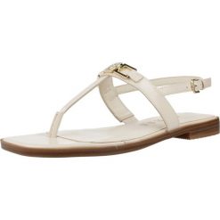 Sandały GUESS FLJREL LEA21 Nago. Czerwone obuwie trekkingowe damskie Guess, z aplikacjami, ze skóry, bez obcasa. Za 464.99 zł.