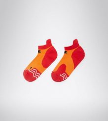 Skarpety tenisowe damskie Diadora SHORT L.SOCKS COURT red - 35-38. Czerwone skarpetki damskie Diadora, bez wzorów, z elastanu. Za 49.00 zł.
