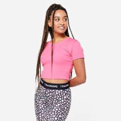 Koszulka fitness damska Domyos crop top. Czerwone bluzki sportowe damskie DOMYOS, m, bez wzorów, z elastanu, bez ramiączek. Za 54.99 zł.