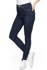 SPODNIE DAMSKIE LEE SKYLER SOLID BLUE L308HAKT. Niebieskie spodnie materiałowe damskie Lee, bez wzorów, z jeansu, z podwyższonym stanem. W wyprzedaży za 89.99 zł.