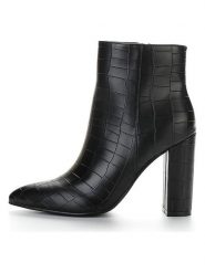 C'M Botki w kolorze czarnym rozmiar: 36. Czarne botki damskie C'M, z materiału, eleganckie, bez obcasa, bez zapięcia. Za 118.56 zł.