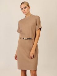 APART Sukienka dzianinowa w kolorze karmelowym rozmiar: 36/38. Brązowe sukienki damskie Apart, bez wzorów, z dzianiny, bez kołnierzyka, bez ramiączek, midi. Za 222.41 zł.