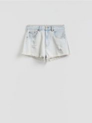 Jeansowe szorty - niebieski. Niebieskie szorty damskie Reserved, bez wzorów, z bawełny. Za 99.99 zł.