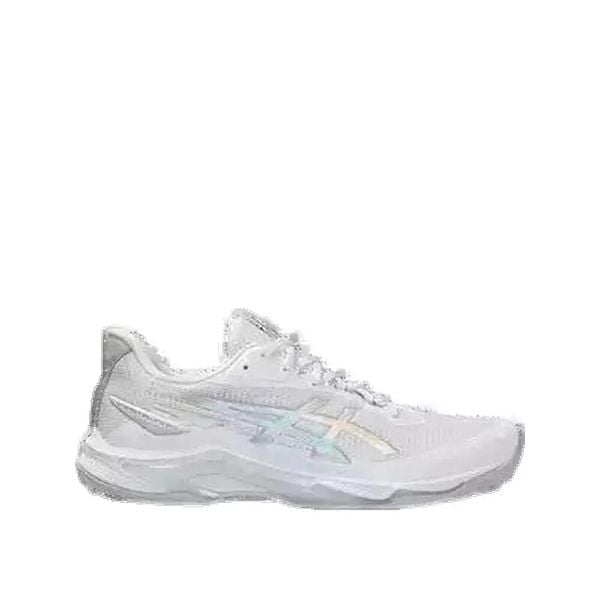 Buty sportowe ASICS Gel FlyteFoam TWISTRUSS. Białe buty sportowe na co dzień damskie Asics, bez wzorów, z gumy, do piłki ręcznej. Za 574.30 zł.