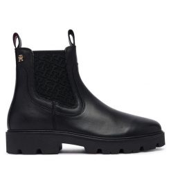 Sztyblety Tommy Hilfiger. Czarne botki damskie Tommy Hilfiger, bez obcasa, na płaskiej podeszwie, bez zapięcia. Za 699.99 zł.