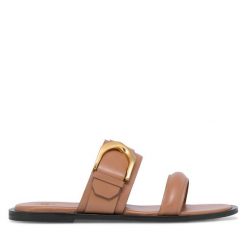 Klapki Gino Rossi. Brązowe klapki damskie Gino Rossi, bez wzorów, bez obcasa. Za 229.99 zł.