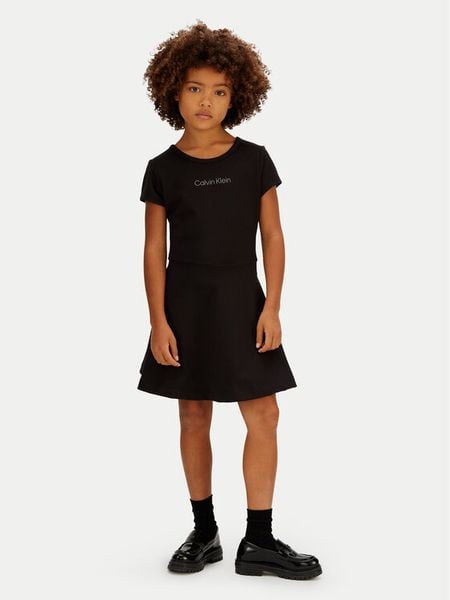 Calvin Klein Sukienka codzienna Skater LVCKSJH02G Czarny Regular Fit. Czarne sukienki dziewczęce CALVIN KLEIN, bez wzorów, z syntetyku, bez ramiączek. Za 185.99 zł.