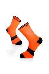 Skarpety rowerowe SKARPETKI ROWEROWE LEKKIE Fluo Orange. Pomarańczowe skarpetki damskie TRY TO FLY, bez wzorów, z elastanu. Za 59.89 zł.