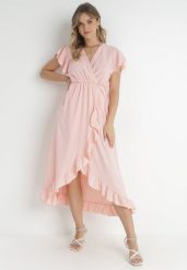Różowa Sukienka Mailcon. Czerwone sukienki damskie Born2be, na imprezę, na lato, bez wzorów, eleganckie, bez kołnierzyka, bez ramiączek, maxi, kopertowe. W wyprzedaży za 79.99 zł.