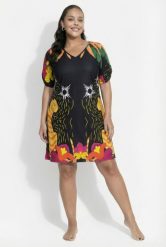 Damskie Sukienka z dżerseju koty trapezowy krój dekolt w serek rękaw 1/2. Czarne sukienki damskie Ulla Popken, plus size, bez wzorów, z dżerseju, bez kołnierzyka, plus size, bez ramiączek, trapezowe. Za 239.99 zł.