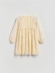 Sukienka z cekinami - kremowy. Białe sukienki dziewczęce Reserved, bez wzorów, z dzianiny, bez ramiączek. Za 119.99 zł.