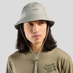 Kapelusz turystyczny Odlo Performance Light Bucket Cap. Białe kapelusze damskie Odlo, bez wzorów. W wyprzedaży za 179.99 zł.