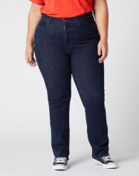 SPODNIE DAMSKIE WRANGLER STRAIGHT PLUS SUMMER RINSE W24TWX12F 112127976. Spodnie materiałowe damskie Wrangler, bez wzorów, z jeansu. Za 199.99 zł.