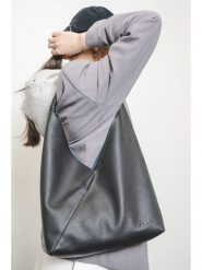 Christian Laurier Skórzana torebka "Celia" w kolorze czarnym - 32 x 20 x 10 cm rozmiar: onesize. Czarne torebki klasyczne damskie Christian Laurier, bez wzorów, z materiału, bez dodatków. Za 397.83 zł.