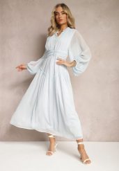 Jasnoniebieska Elegancka Sukienka w Stylu Vintage z Powlekanymi Guzikami i Marszczeniami Lefandia. Niebieskie sukienki damskie Renee, na imprezę, l, bez wzorów, eleganckie, bez kołnierzyka, bez ramiączek, maxi. W wyprzedaży za 132.99 zł.