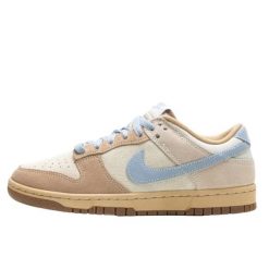 Buty koszykarskie damskie Nike Dunk Low. Brązowe buty sportowe na co dzień damskie Nike, bez wzorów, z gumy, do koszykówki, nike air force. Za 904.20 zł.
