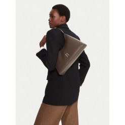 Torebka Furla. Brązowe torebki klasyczne damskie Furla, bez wzorów, bez dodatków. Za 1,459.00 zł.
