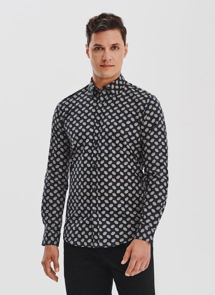 PAKO LORENTE – Czarna koszula w kwiaty. Czarne koszule męskie Pako Lorente, m, bez wzorów, z bawełny, bez kołnierzyka, bez ramiączek. Za 149.99 zł.