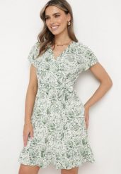 Zielona Krótka Sukienka z Paskiem i Gumką w Pasie i Kopertowym Dekoltem Starice. Zielone sukienki damskie Born2be, na imprezę, na lato, l, bez wzorów, eleganckie, bez kołnierzyka, bez ramiączek, mini, kopertowe. W wyprzedaży za 79.99 zł.